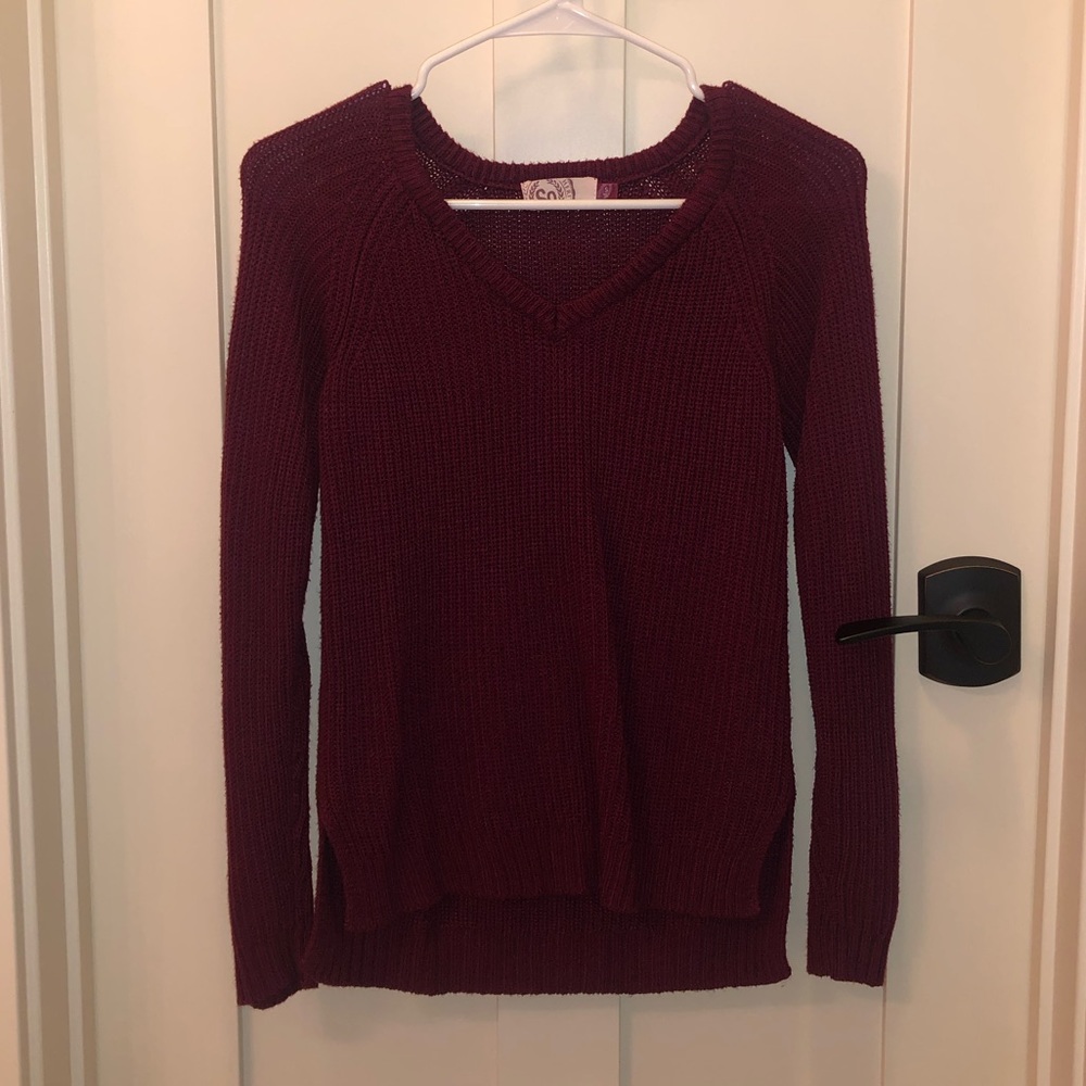 Maroon sweater